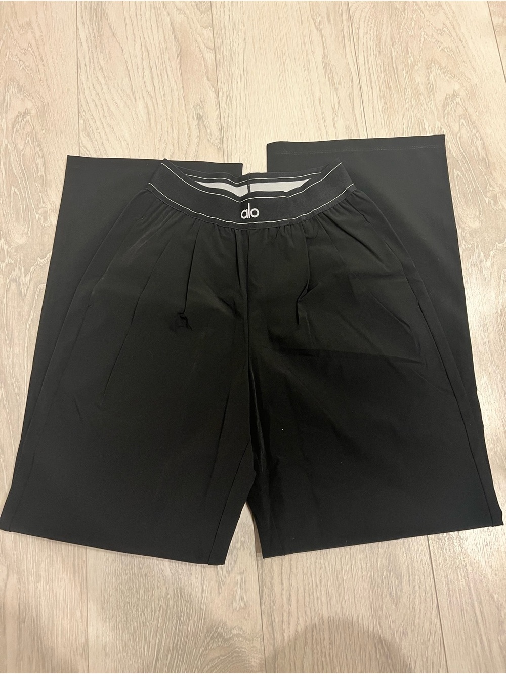 Alo Yoga Suitup Trousers ( regular ) black Small